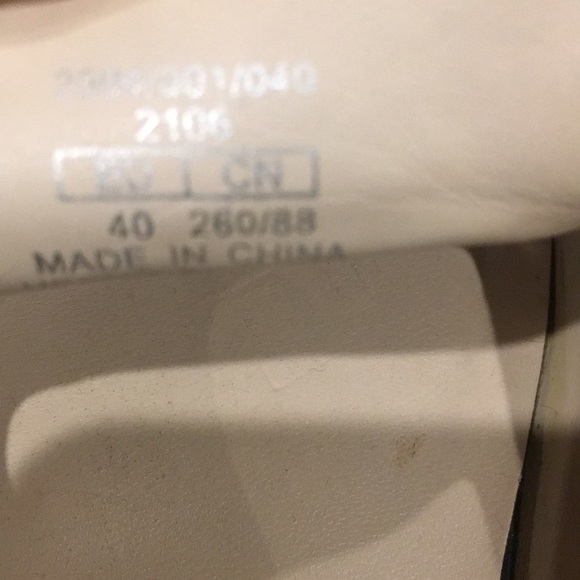 Zara red rose black loafers - Picture 8 of 8